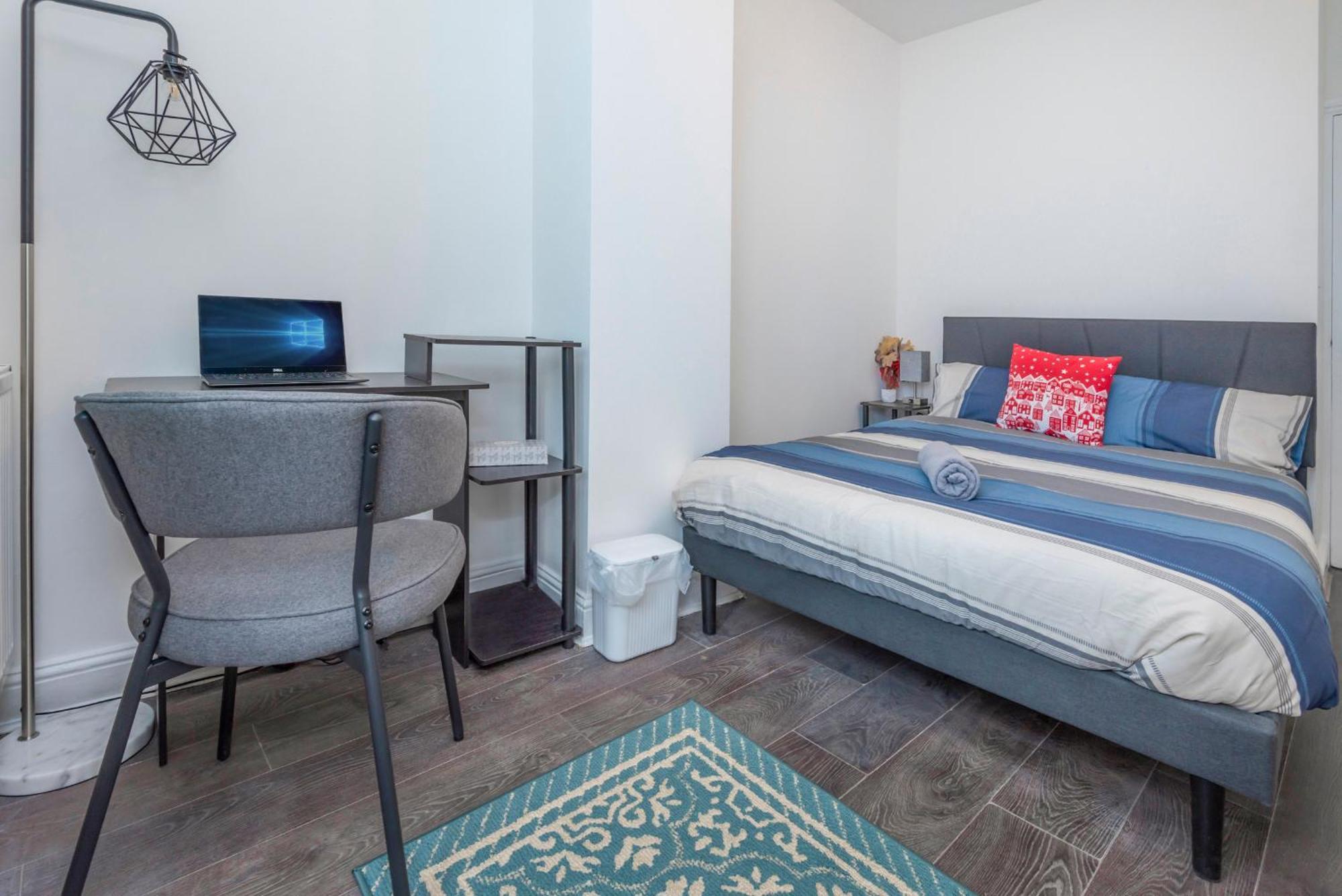 Modern Family Home W/Wi-Fi, Netflix, Self Check-In 런던 외부 사진